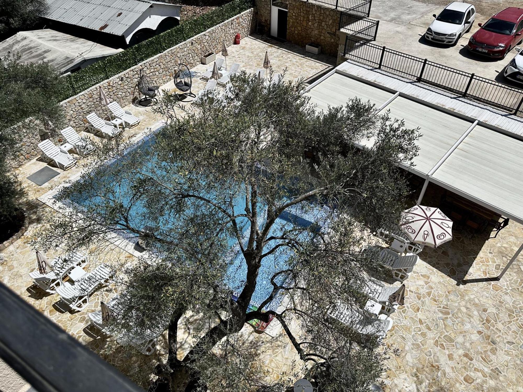 Akhdar Apartments Утєха Екстер'єр фото