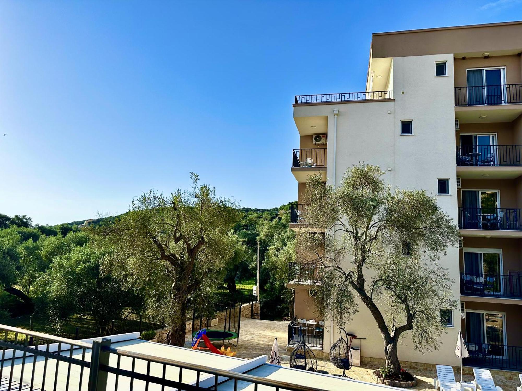 Akhdar Apartments Утєха Екстер'єр фото