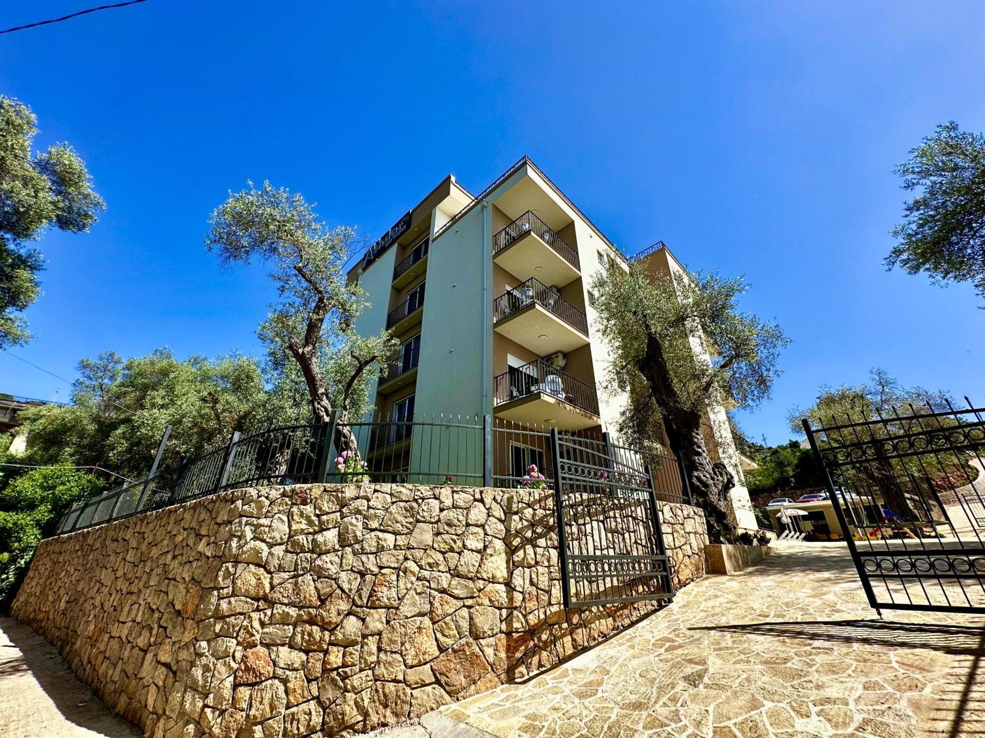 Akhdar Apartments Утєха Екстер'єр фото