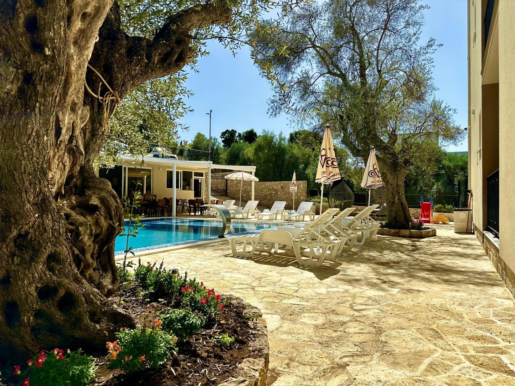 Akhdar Apartments Утєха Екстер'єр фото